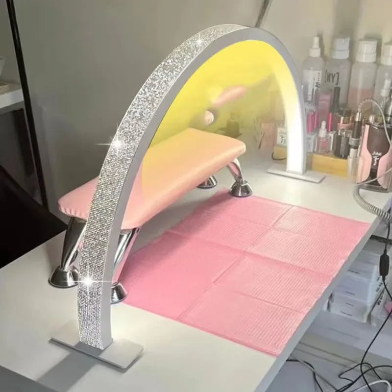 Lampe LED en Forme de Demi-Lune pour Salon de Beauté – Éclairage Professionnel et Élégant